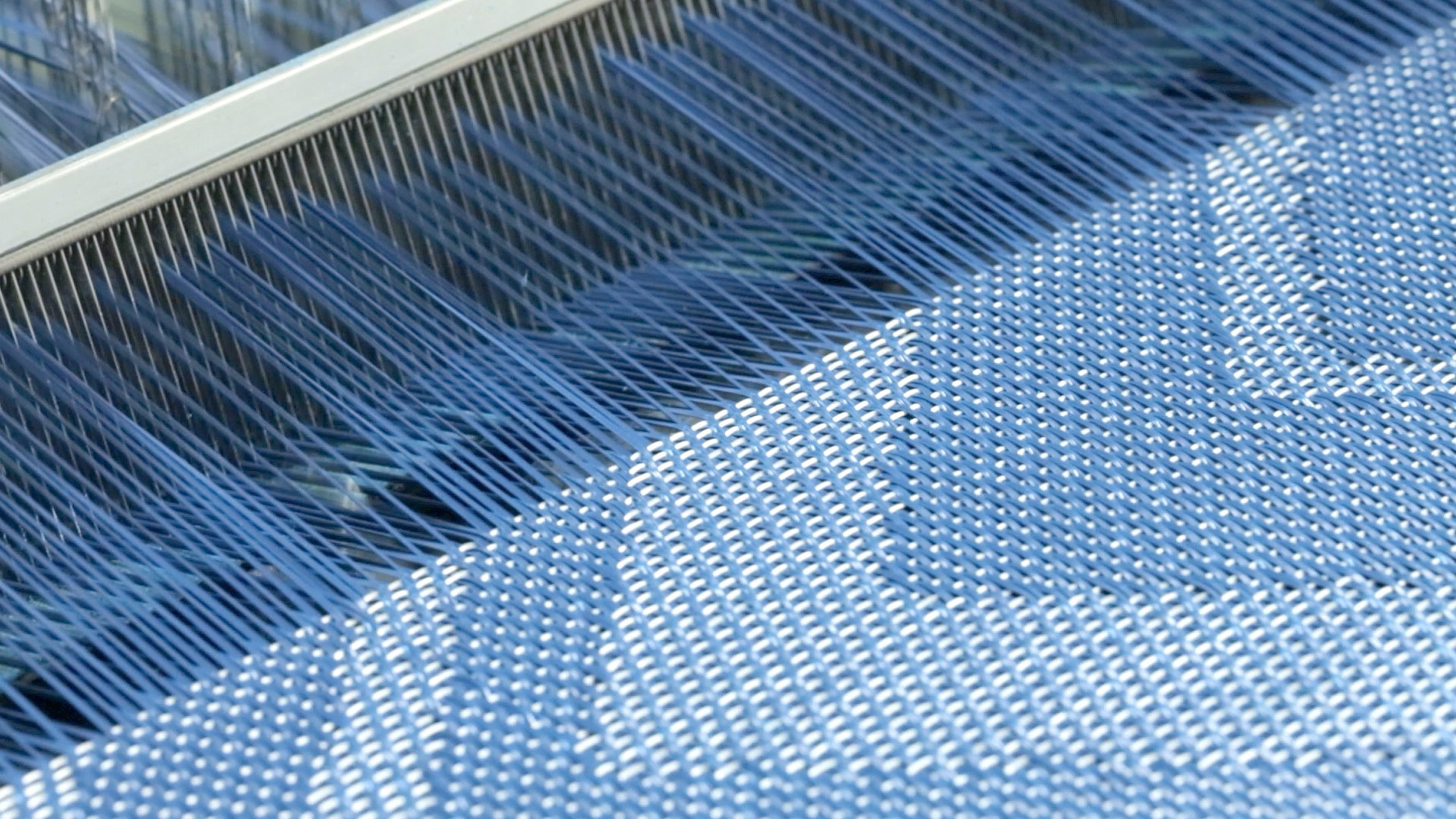 bolon-production_dezeen_2364_col_19