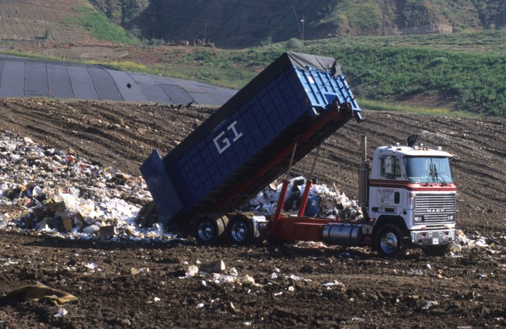 dump-truck-1396587_1920