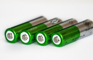 batteries-364217_1920