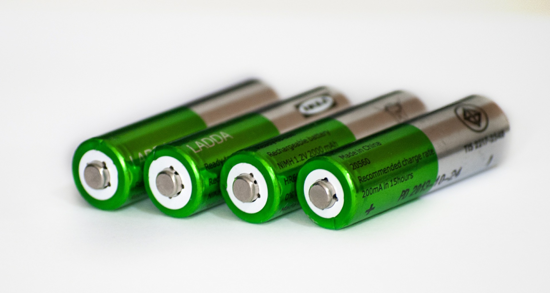 batteries-364217_1920