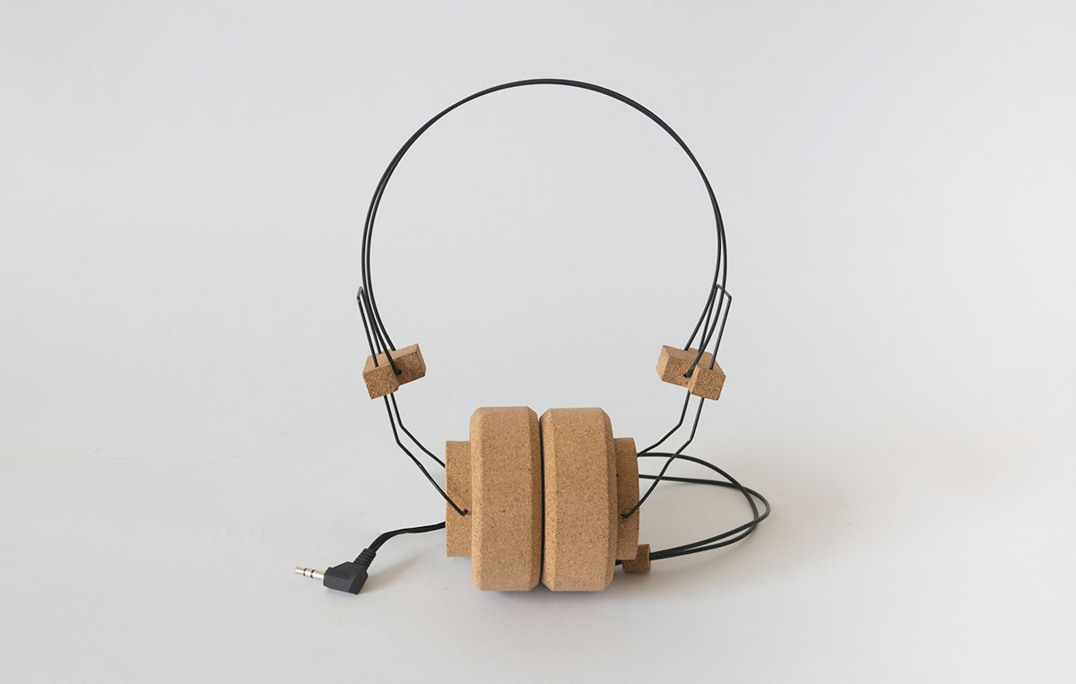 ECODESIGN Headphones Made From Cork.